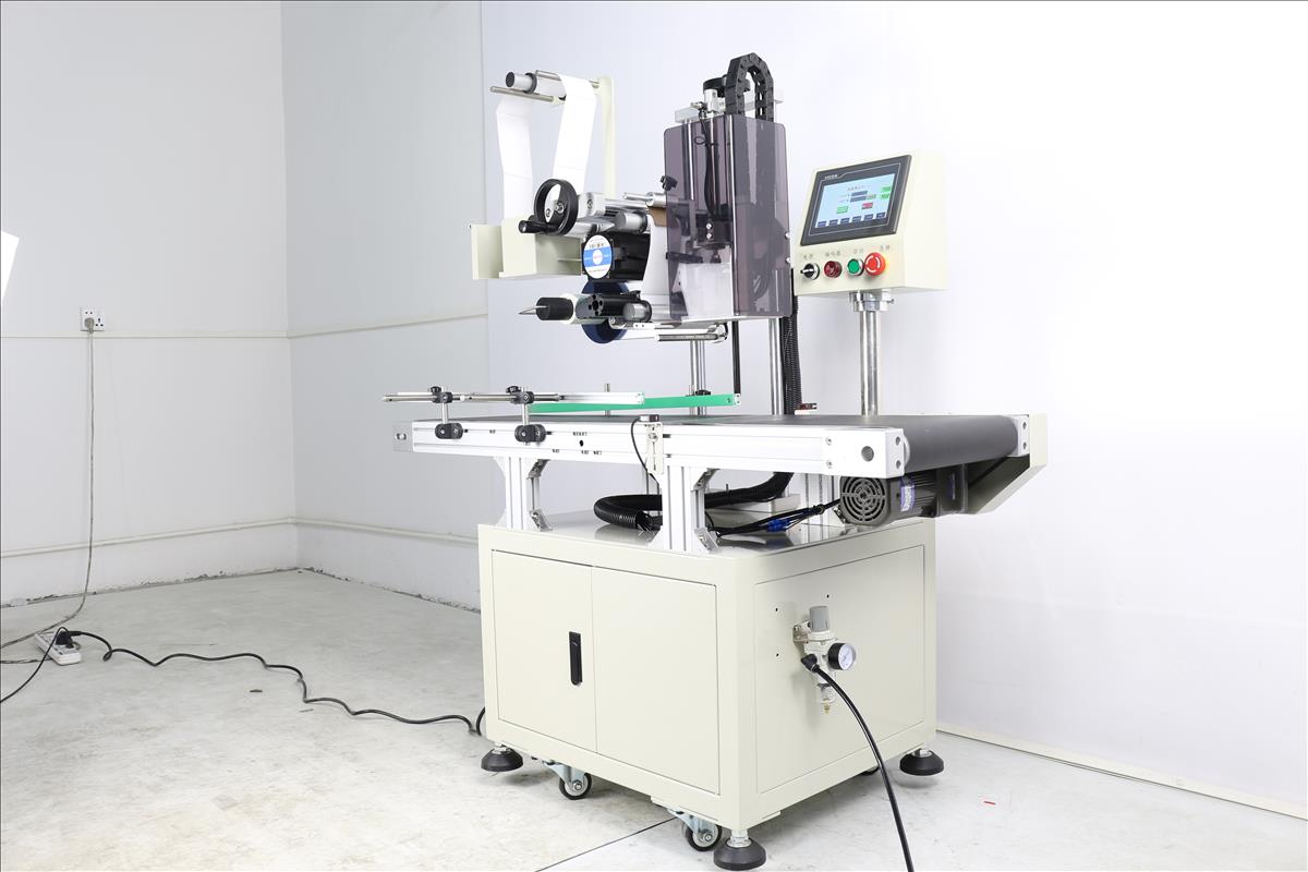 自動貼標機對標簽有什么要求？自動貼標機貼的標簽要做什么樣的？